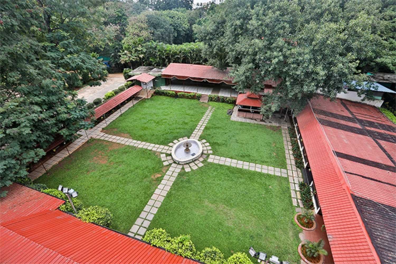 Jayamahal Palace Wedding Lawn in Palace Grounds