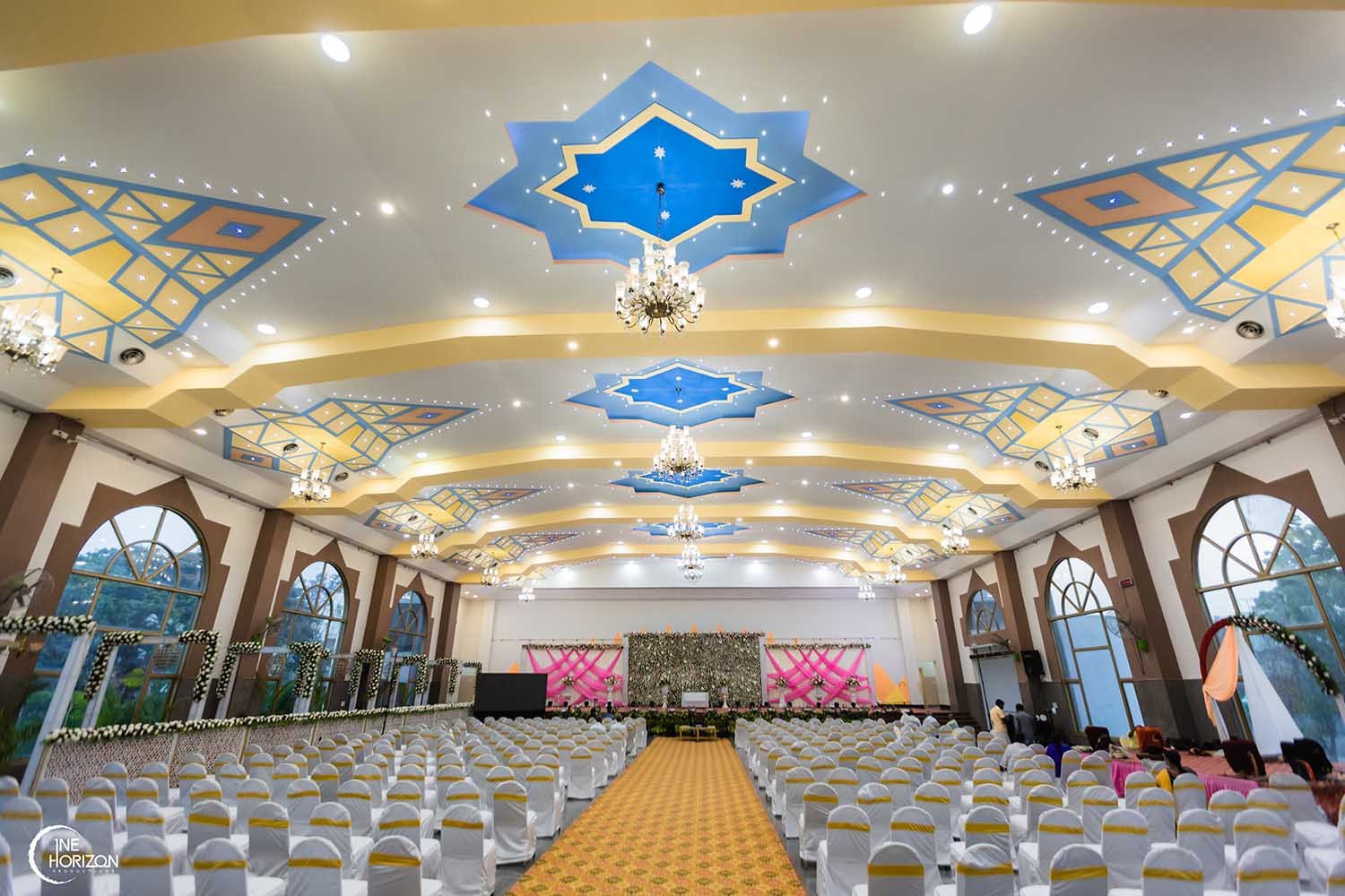 Expansive seating arrangements at Sun Palace Hotel banquet halls