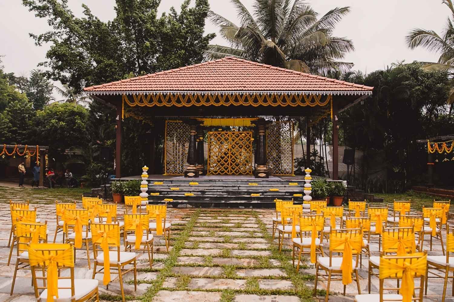 Mantapa with marriage garden in Bangalore at The Peacock Grove