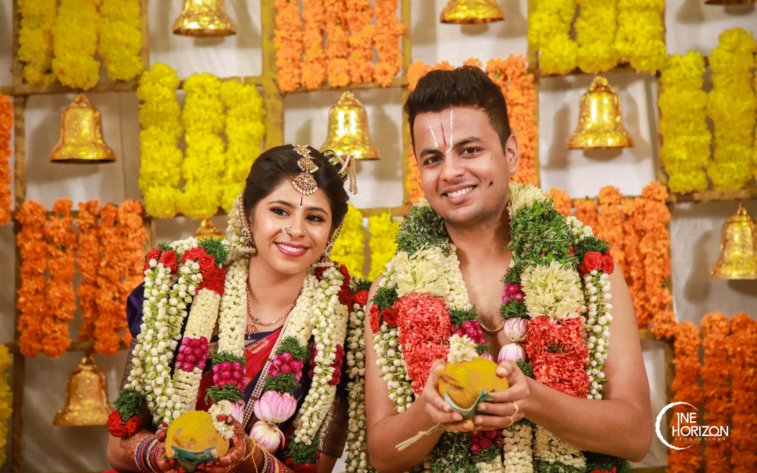 Wedding Couple poses, Tamil wedding photography shot by one horizon productions