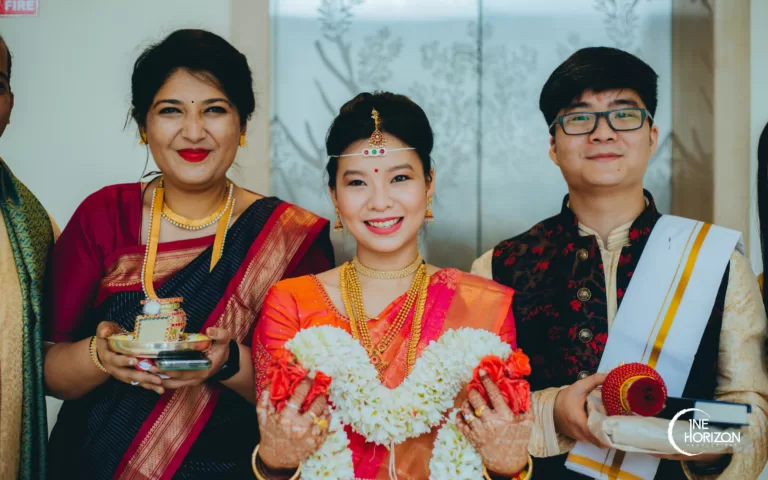 40+ Stylish Maharashtrian Bridal Looks That We Have A Crush On! | Indian  wedding couple photography, Bride photos poses, Wedding couple poses  photography