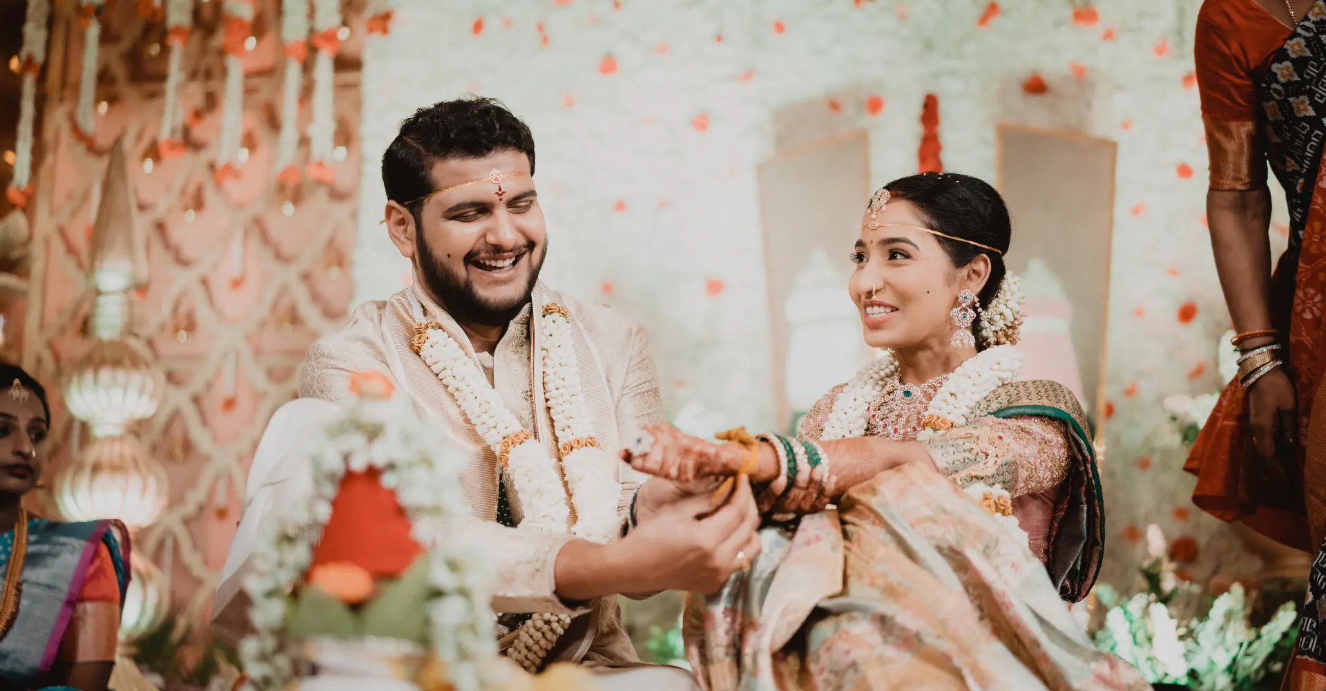 Funny wedding photography services