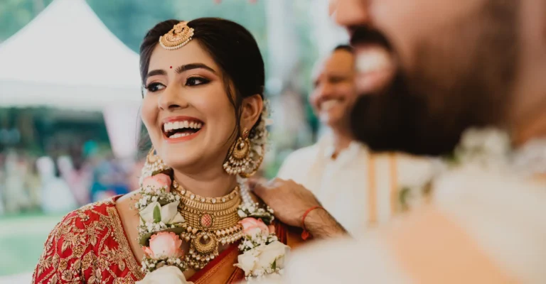 Airbrush vs HD makeup - Smiling bride